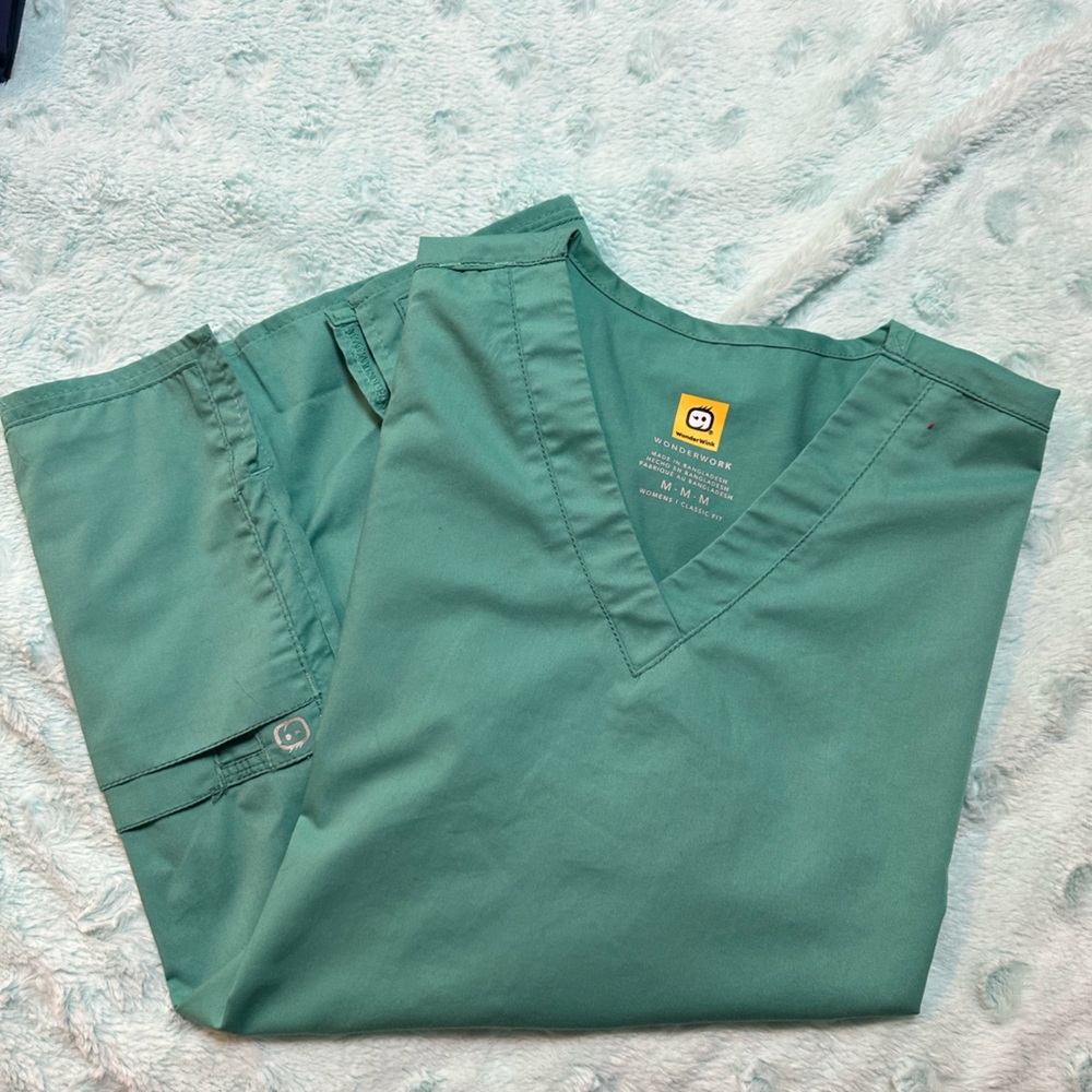 WonderWink Women's Wonderwork V-Neck Scrub Top